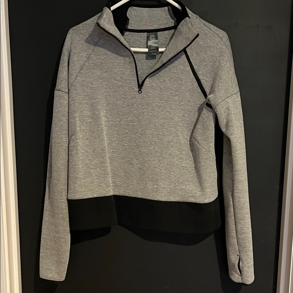 CHAMPION Gray and Black Quarter-Zip Pullover - Size Small